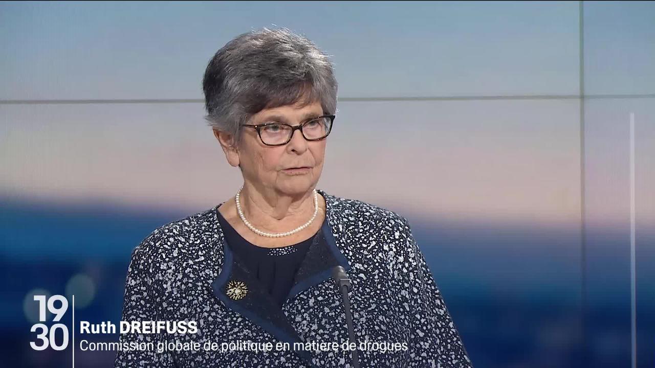 Entretien avec l’ancienne conseillère fédérale Ruth Dreifuss, qui revient sur les politiques utilisées en Suisse pour lutter contre la drogue