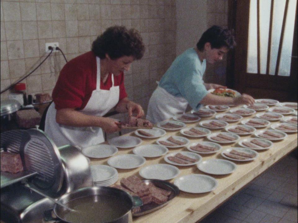 Chroniques de la bonne carne: la Saint-Martin en Ajoie. [RTS]