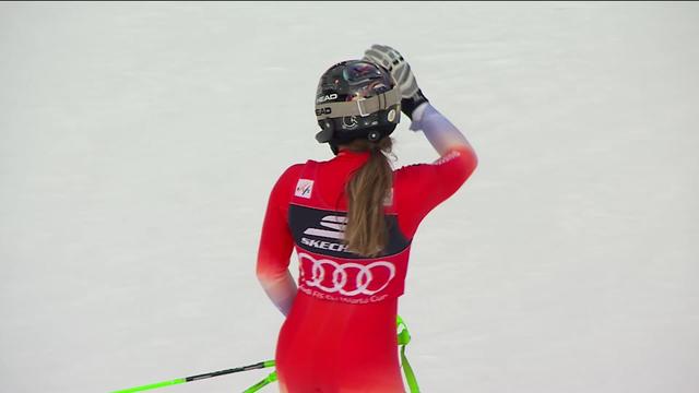 Kranjska Gora (SLO), slalom dames, 1re manche: la leader du classement général Camille Rast (SUI) est sur le podium provisoire