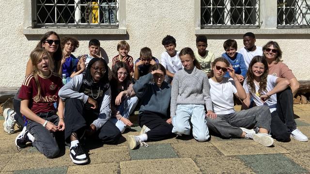 Elèves de l'école de la Tambourine, Carouge [RTS]