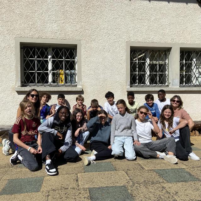 Elèves de l'école de la Tambourine, Carouge [RTS]