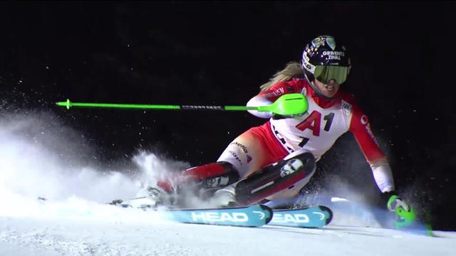 Flachau (AUT), slalom dames, 1re manche: Camille Rast (SUI) signe le 8e chrono de la manche