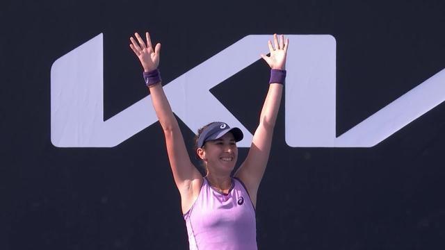 1er tour, B. Bencic (SUI) – J. Ostapenko (LAT) (6-3, 7-6): entrée en matière convaincante de la Saint-Galloise