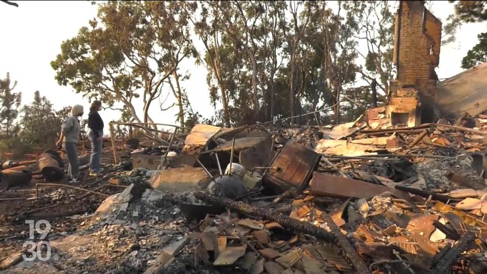 À Los Angeles aux États-Unis, alors que les incendies se poursuivent, plusieurs familles retournent sur les ruines de leur maison