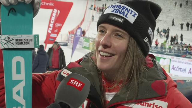 Flachau (AUT): la réaction de Camille Rast, victorieuse du slalom nocture