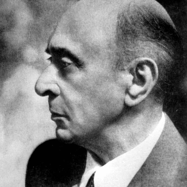 Arnold Schönberg (1874-1951), compositeur autrichien, naturalisé américain. [Lipnitzki / Roger-Viollet]