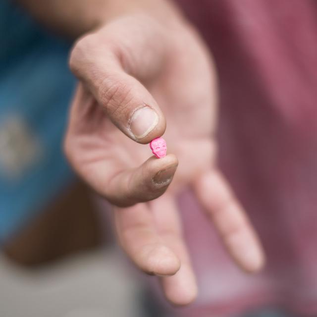 Une pilule de MDMA à Zurich. [Keystone - Ennio Leanza]