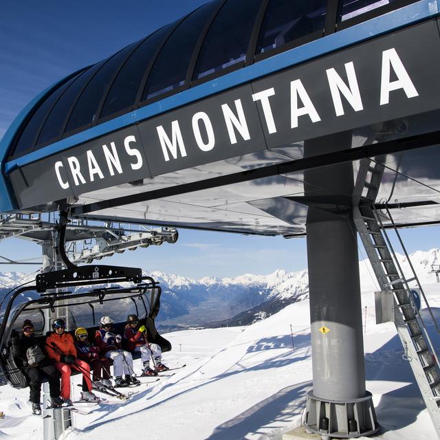 Un télésiège du domaine skiable de Crans-Montana.