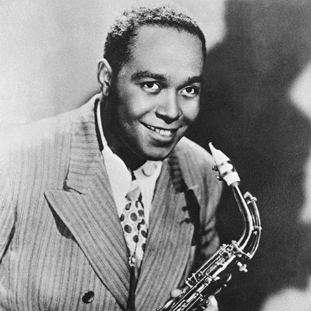 Charlie Parker, saxophoniste alto et compositeur de jazz américain (1920-1955).