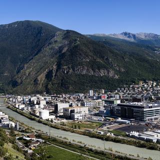 Une vue générale Viège et du site de la Lonza en Valais.