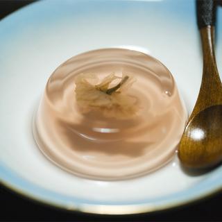 L'agar-agar est apprécié en cuisine pour ses vertus gélifiantes.
laurence mouton
altopress - photoalto