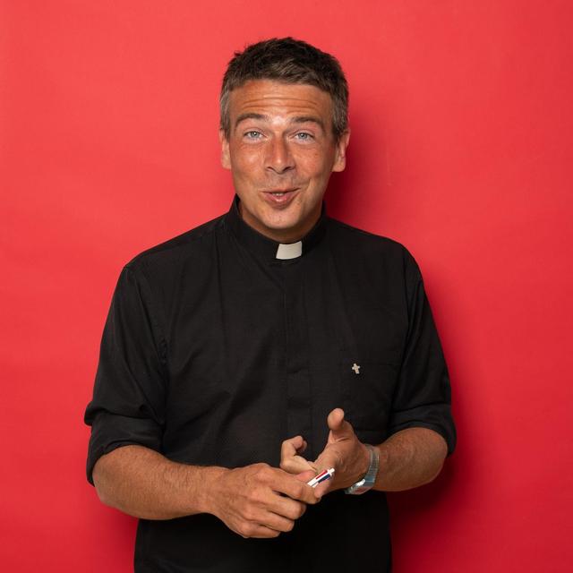 Matthieu Jasseron, prêtre tiktokeur au million d’abonnés